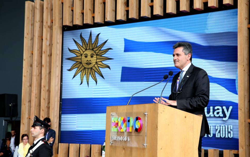 Il commissario Bruno Pasquino presenzia al National Day dell&#39;Uruguay (Ansa)
